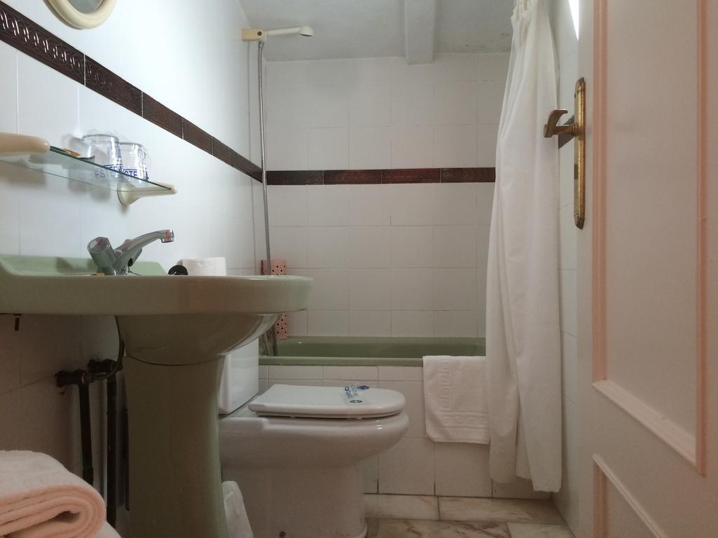 Hotel Hermanos Macias Ronda Rum bild